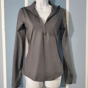 Nike Women's Textured Gray Long Sleeve Top